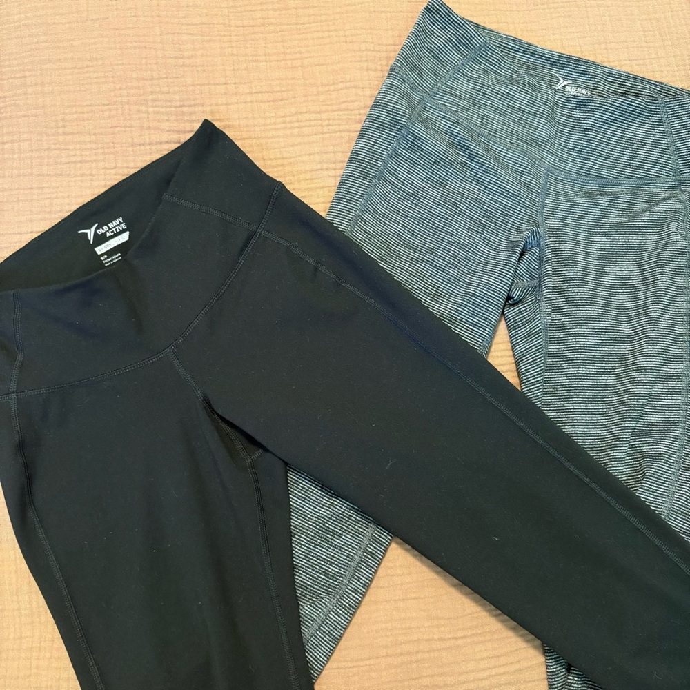 Old Navy Active Go-Dry Leggings Size Small